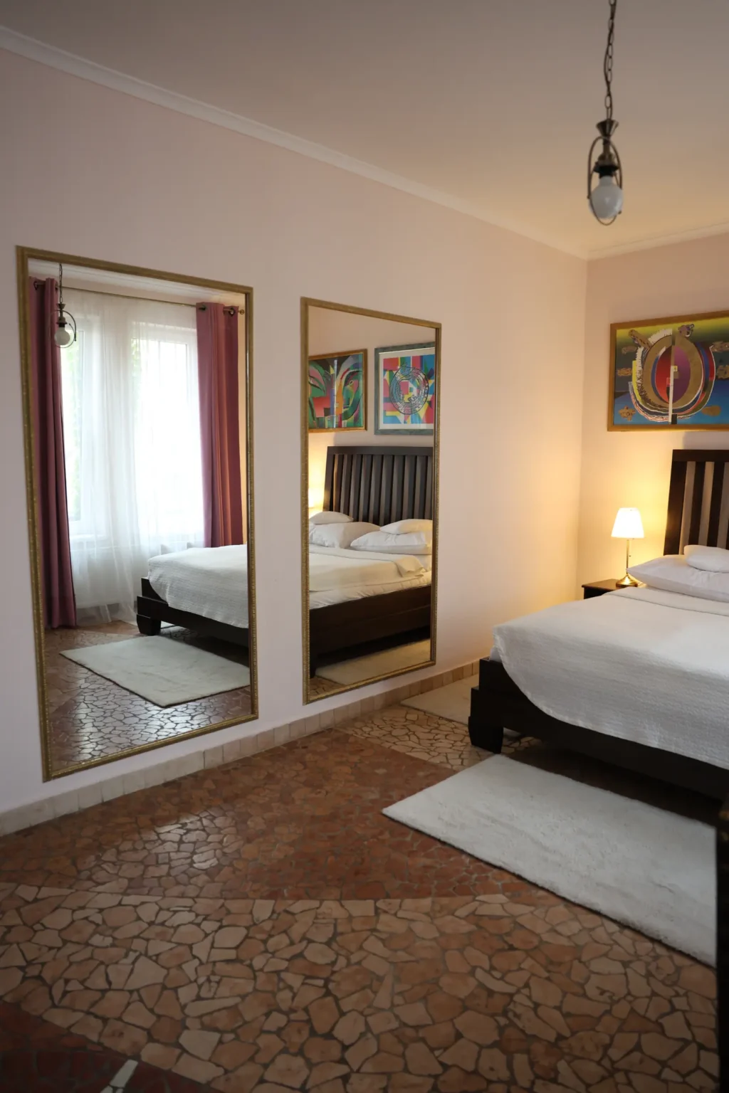 Bojnicky-Vinny-Dom-Hotel-Bojnice-Ubytovanie-v-Bojniciach-Deluxe-Izba-Dunaj-4