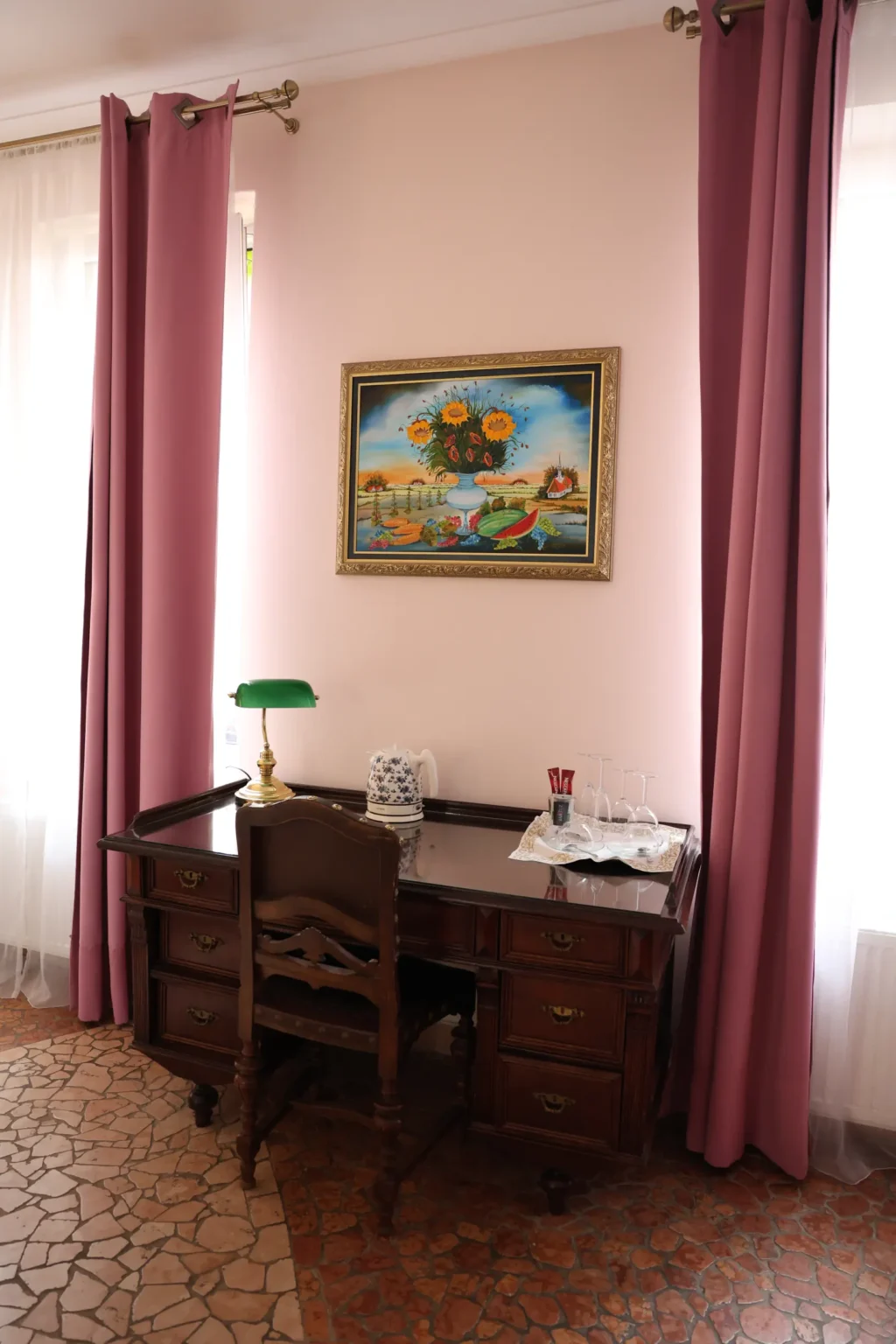 Bojnicky-Vinny-Dom-Hotel-Bojnice-Ubytovanie-v-Bojniciach-Deluxe-Izba-Dunaj-7