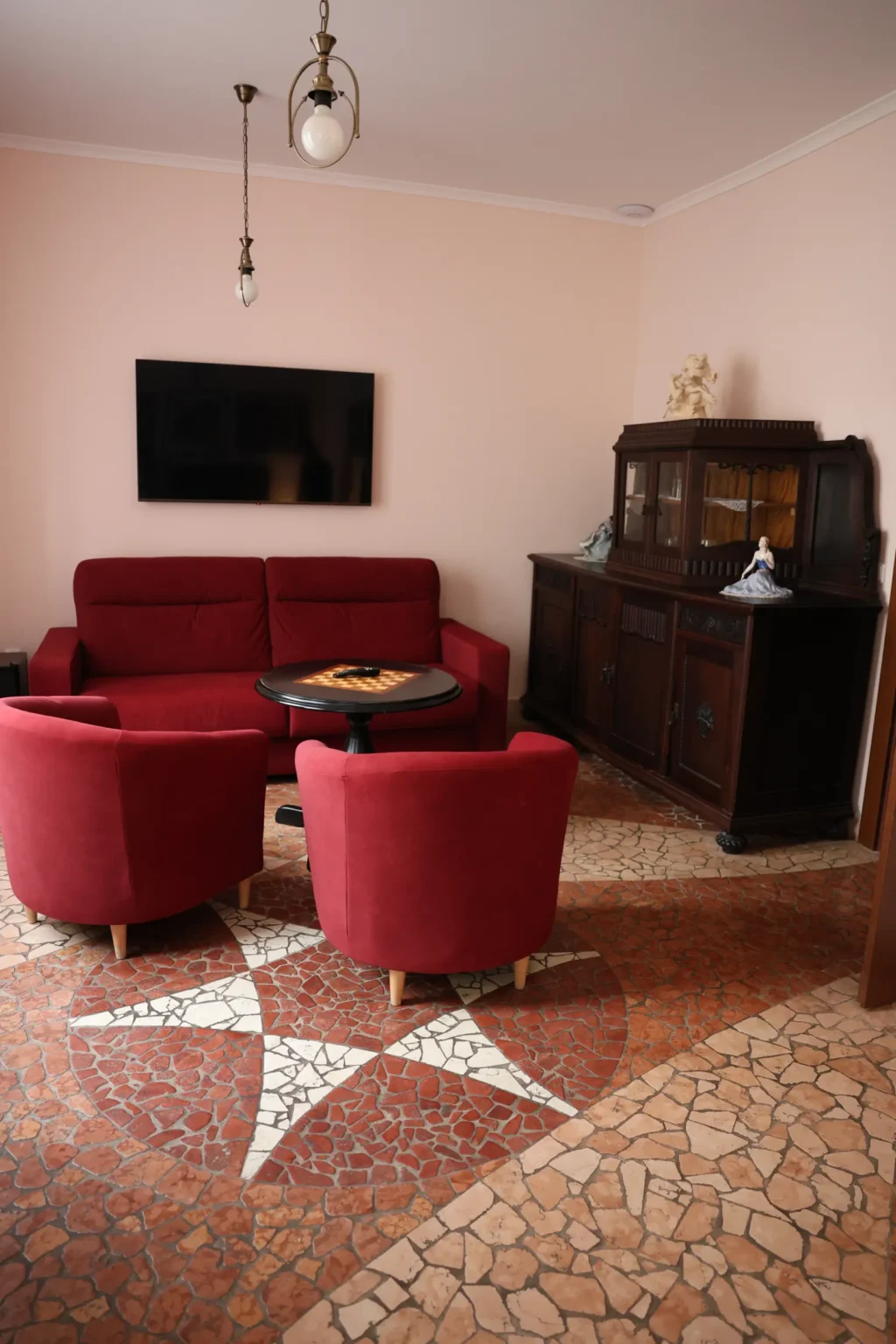 Bojnicky-Vinny-Dom-Hotel-Bojnice-Ubytovanie-v-Bojniciach-Deluxe-Izba-Dunaj-8