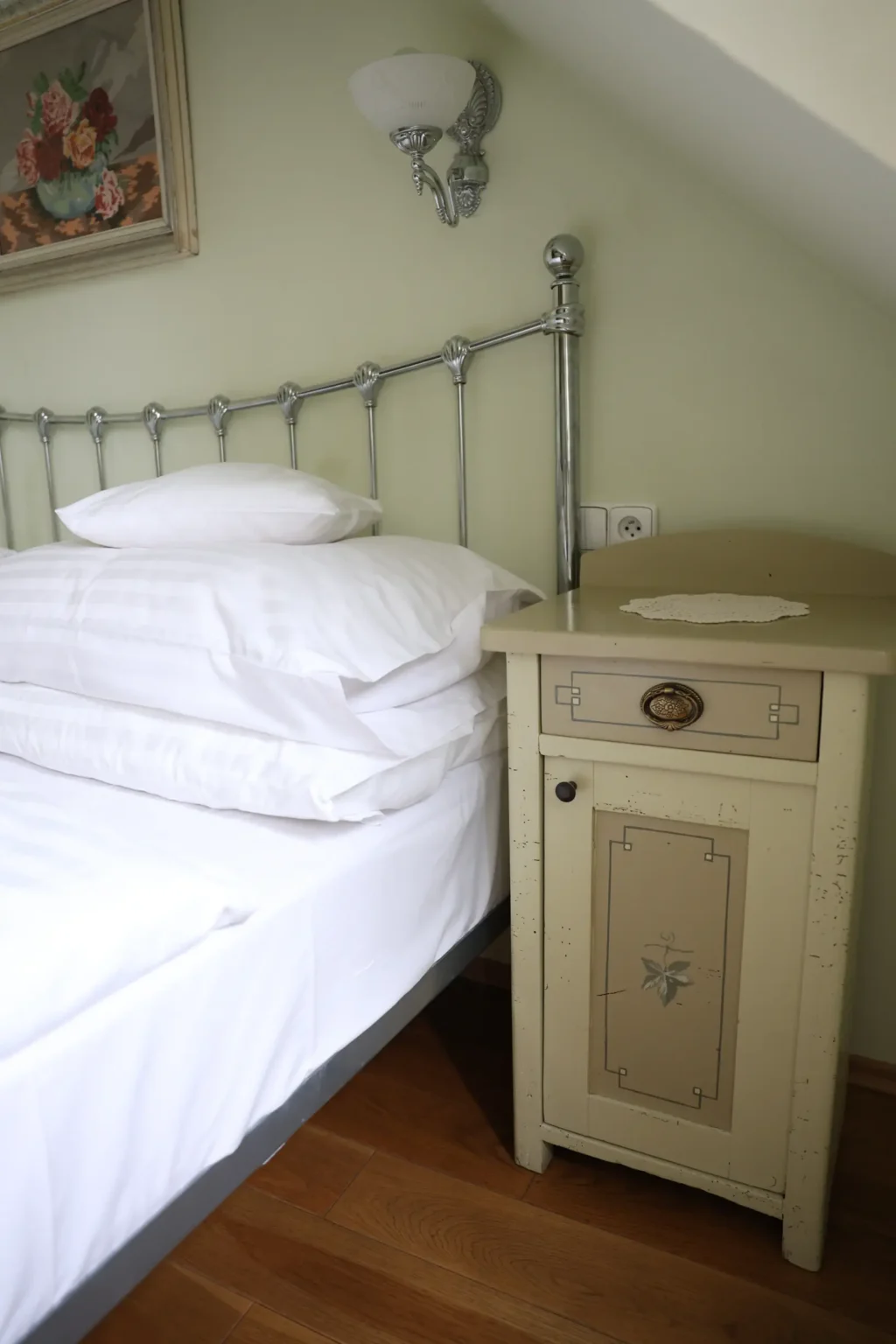 Bojnicky-Vinny-Dom-Hotel-Bojnice-Ubytovanie-v-Bojniciach-izba-classic-6